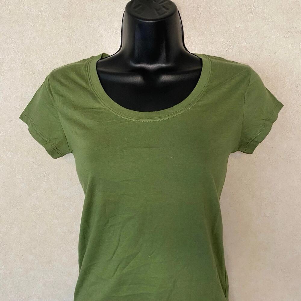 4-pcs ACTIVE BASIC Women's Round Neck Short Sleev… - image 2